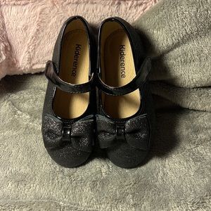 Toddler size 9 Kiderence Girls Flat Mary Jane Shoes Slip-on